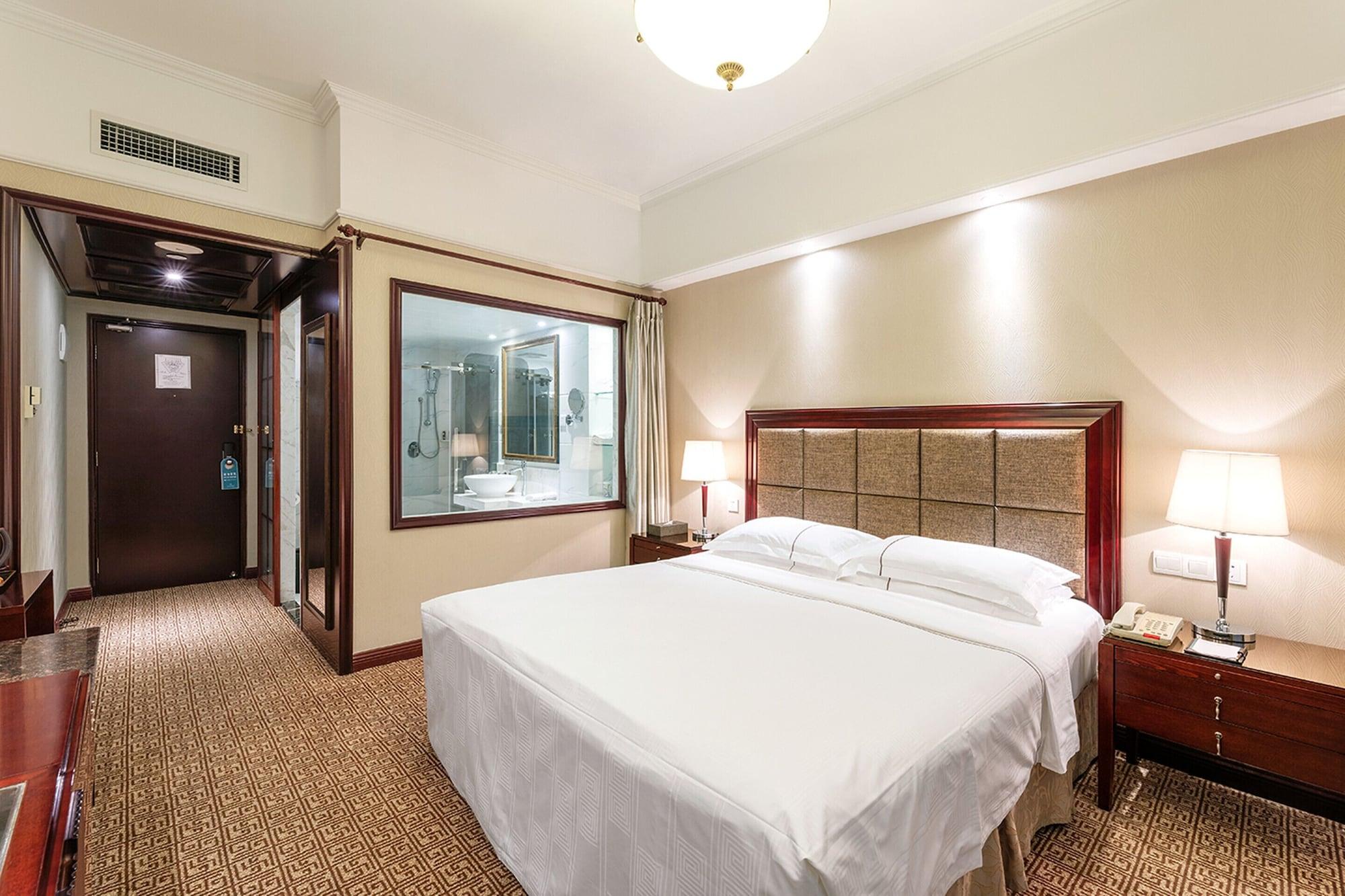 Grand Regency Hotel Qingdao Exterior photo