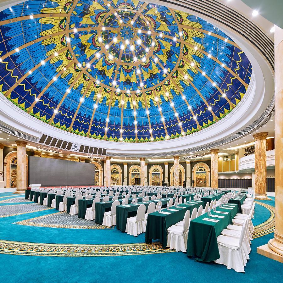 Grand Regency Hotel Qingdao Exterior photo